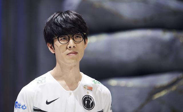 牌类不是拼感觉（牌类靠策略，不凭感觉）